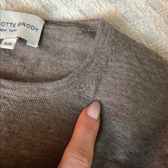 Charlotte Brody Perfect Crewneck Cashmere Sweater - Picture 11 of 11